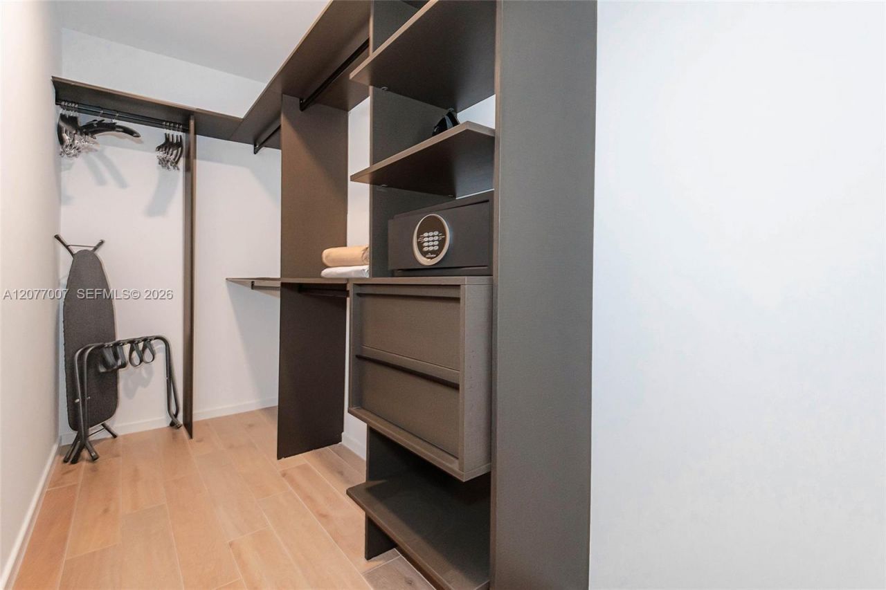 398 NE 5th, Unit 4118, Miami, FL 33132 Photo