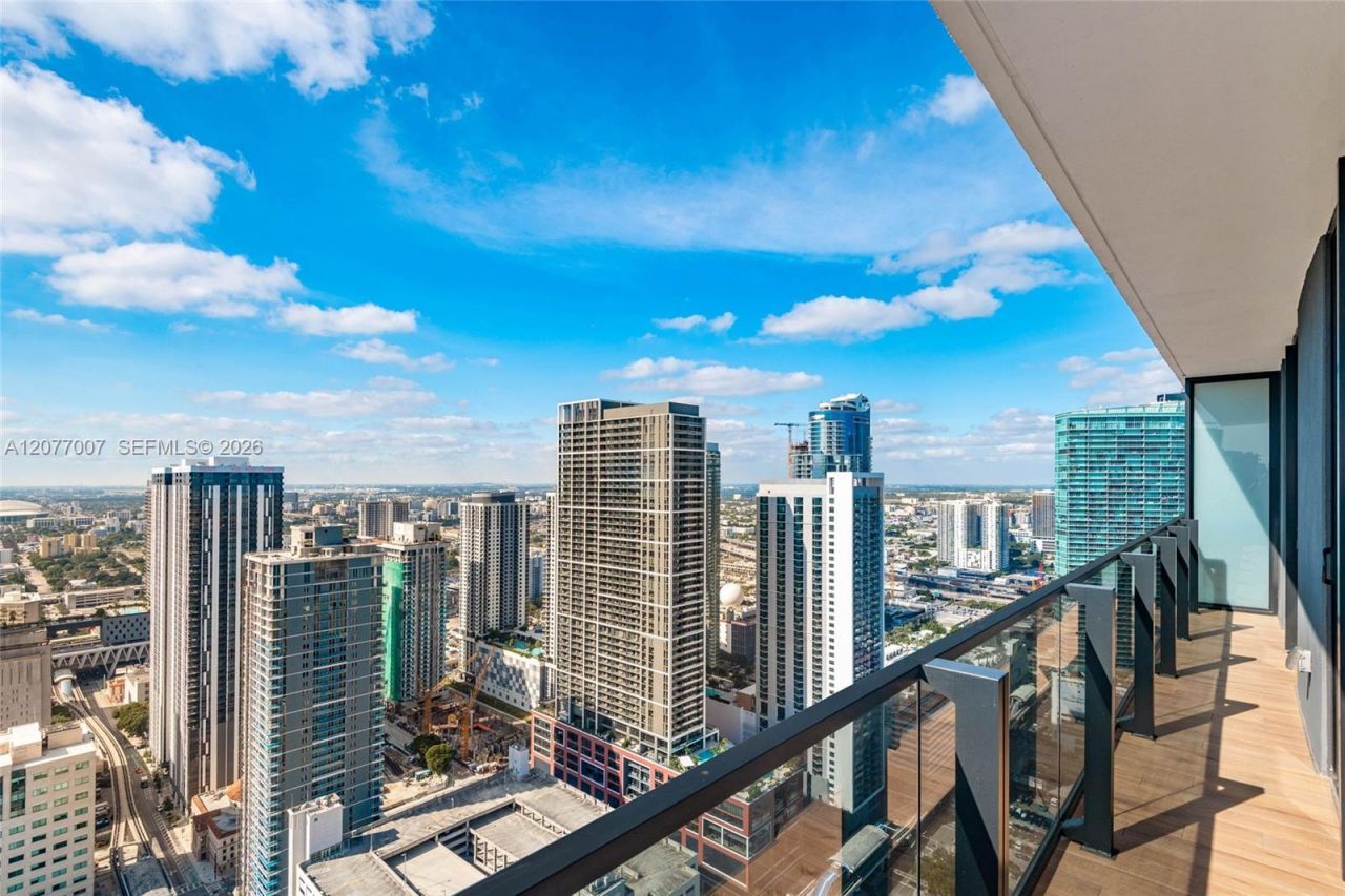 398 NE 5th, Unit 4118, Miami, FL 33132 Photo