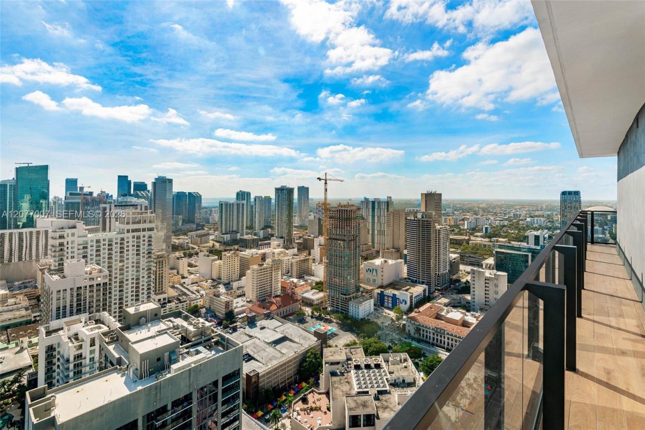 398 NE 5th, Unit 4118, Miami, FL 33132 Photo
