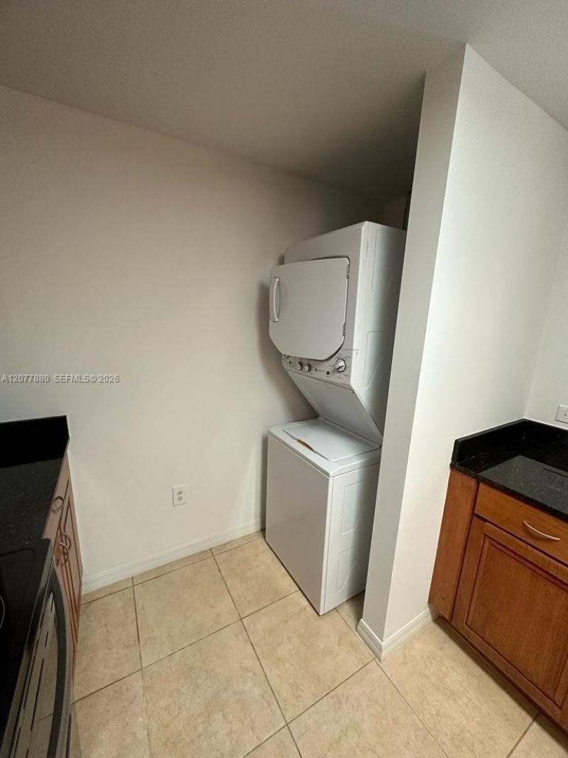 215 SW 42nd Ave , Unit PH11, Miami, FL 33134 Photo