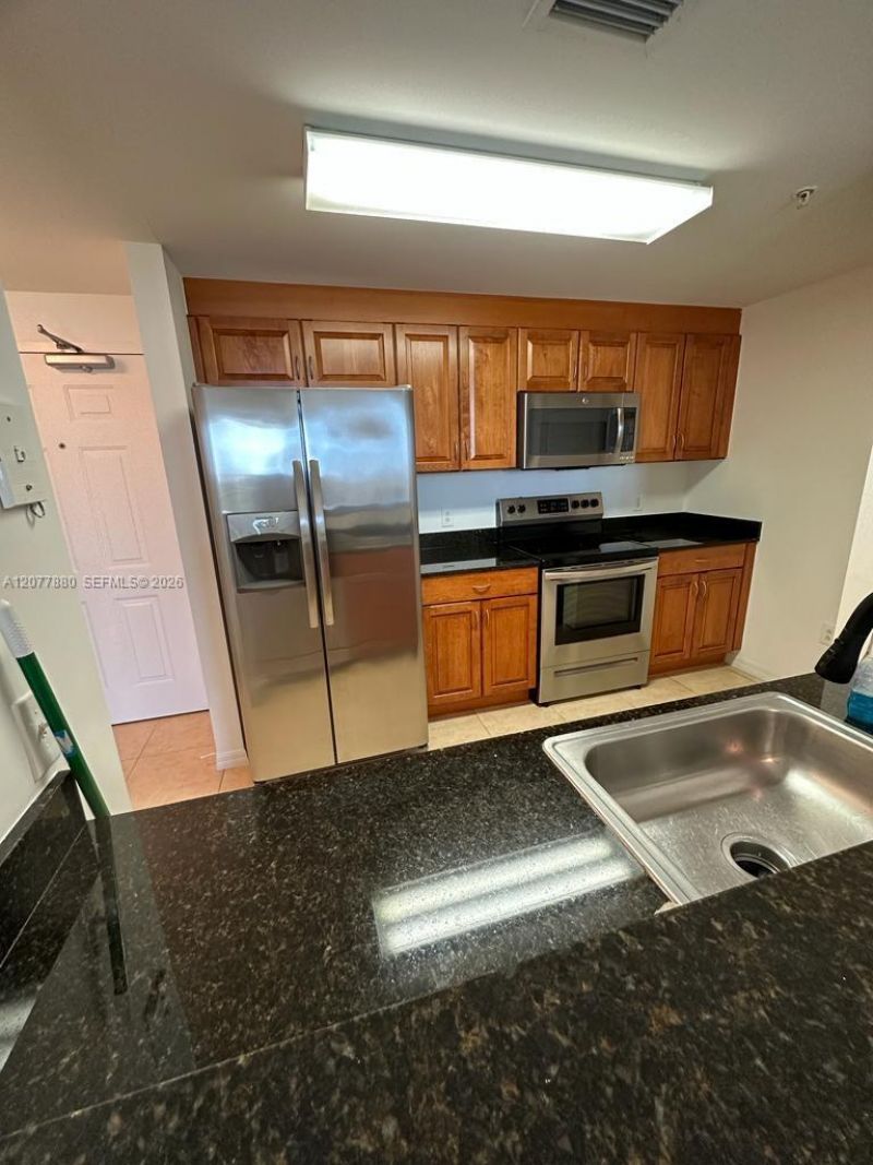 215 SW 42nd Ave , Unit PH11, Miami, FL 33134 Photo