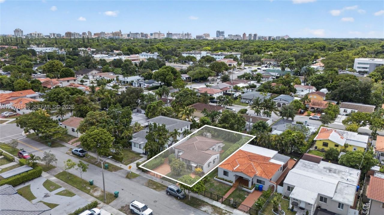 4940 SW 5th Ter , Miami, FL 33134 Photo