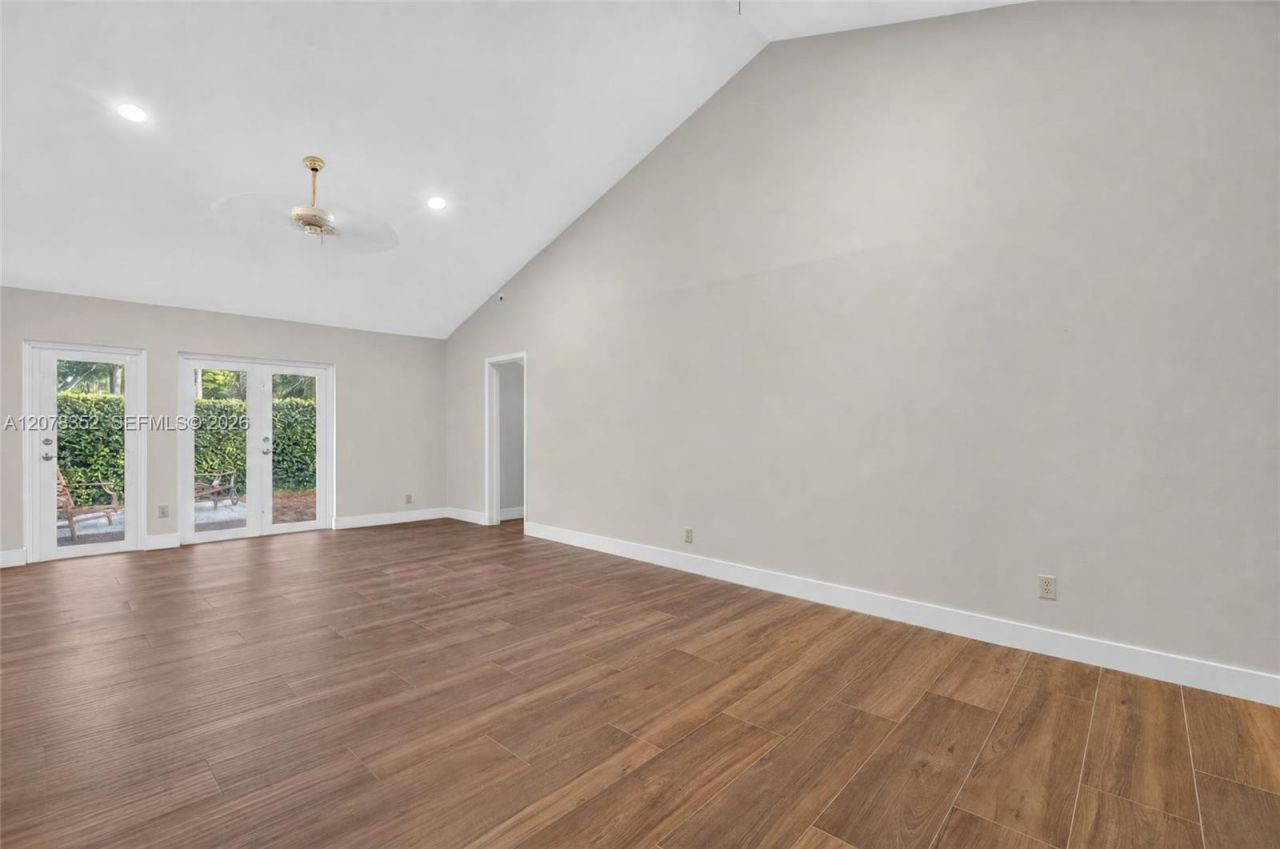 9943 NW 47th Ter, Doral, FL 33178 Photo