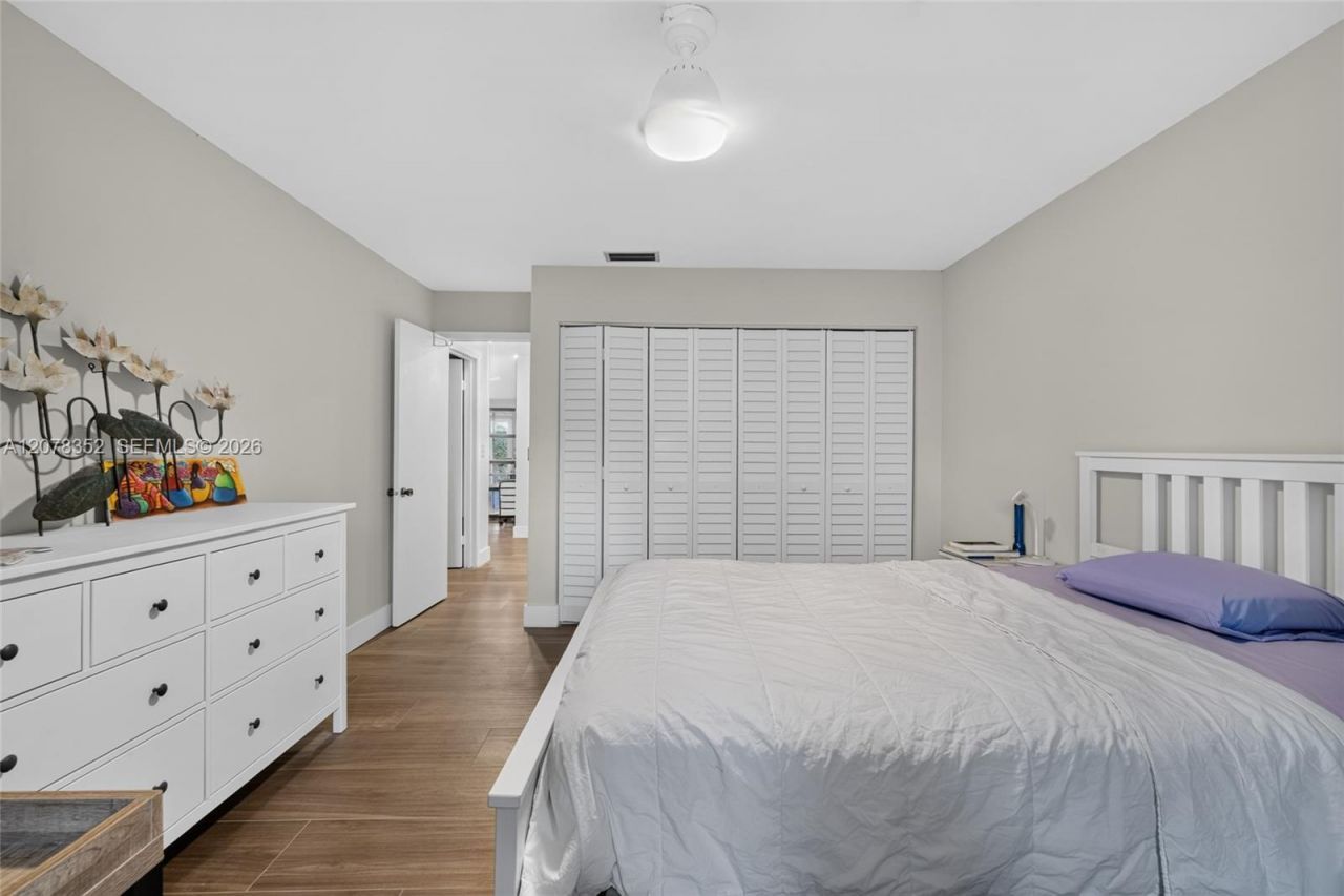 9943 NW 47th Ter, Doral, FL 33178 Photo