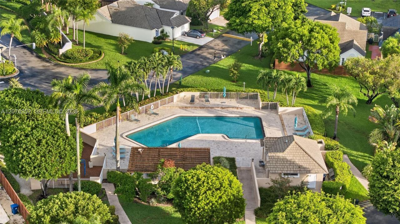 9943 NW 47th Ter, Doral, FL 33178 Photo