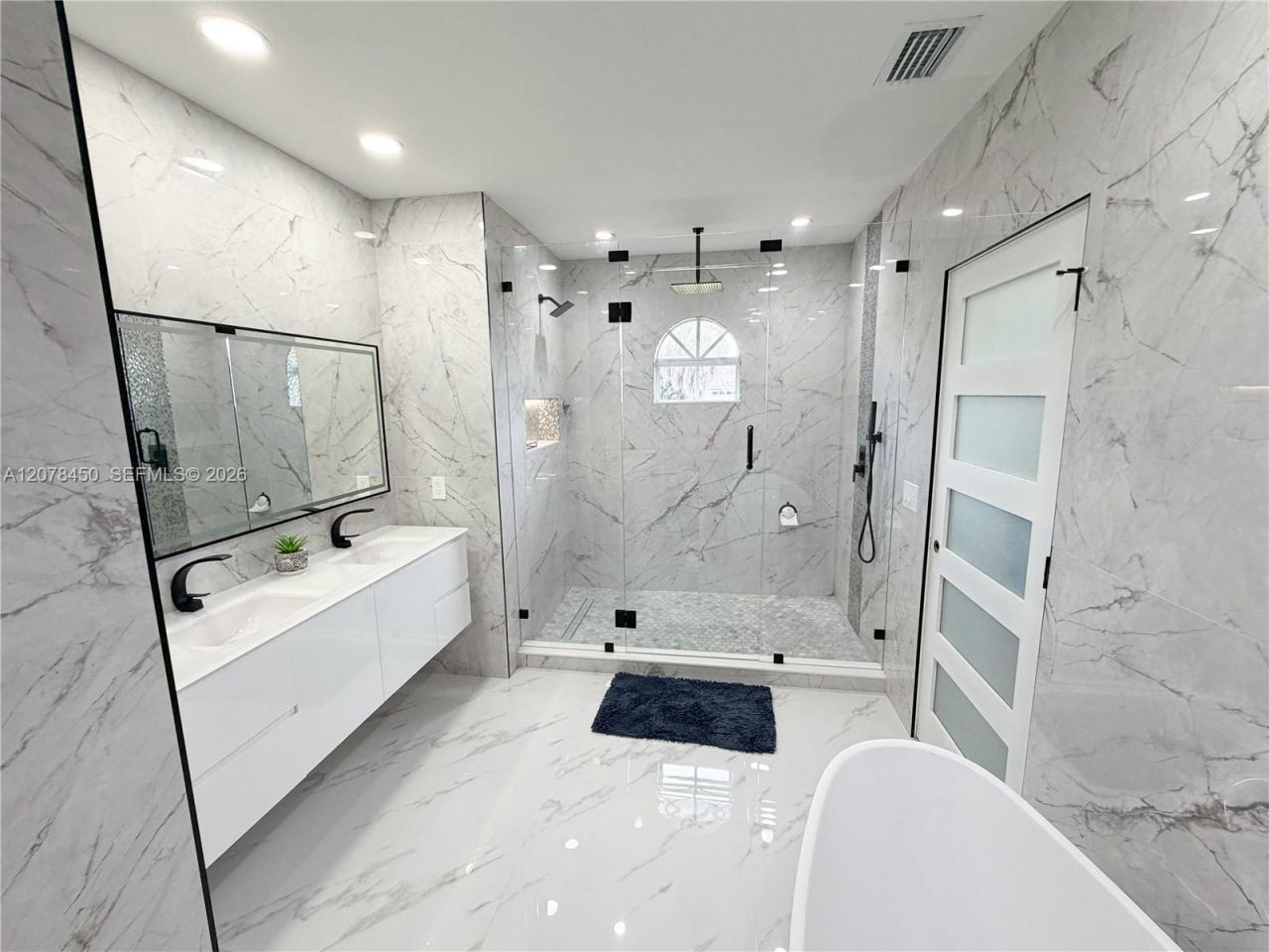 405 Mc Kinley , Lehigh Acres, FL 33972 Photo