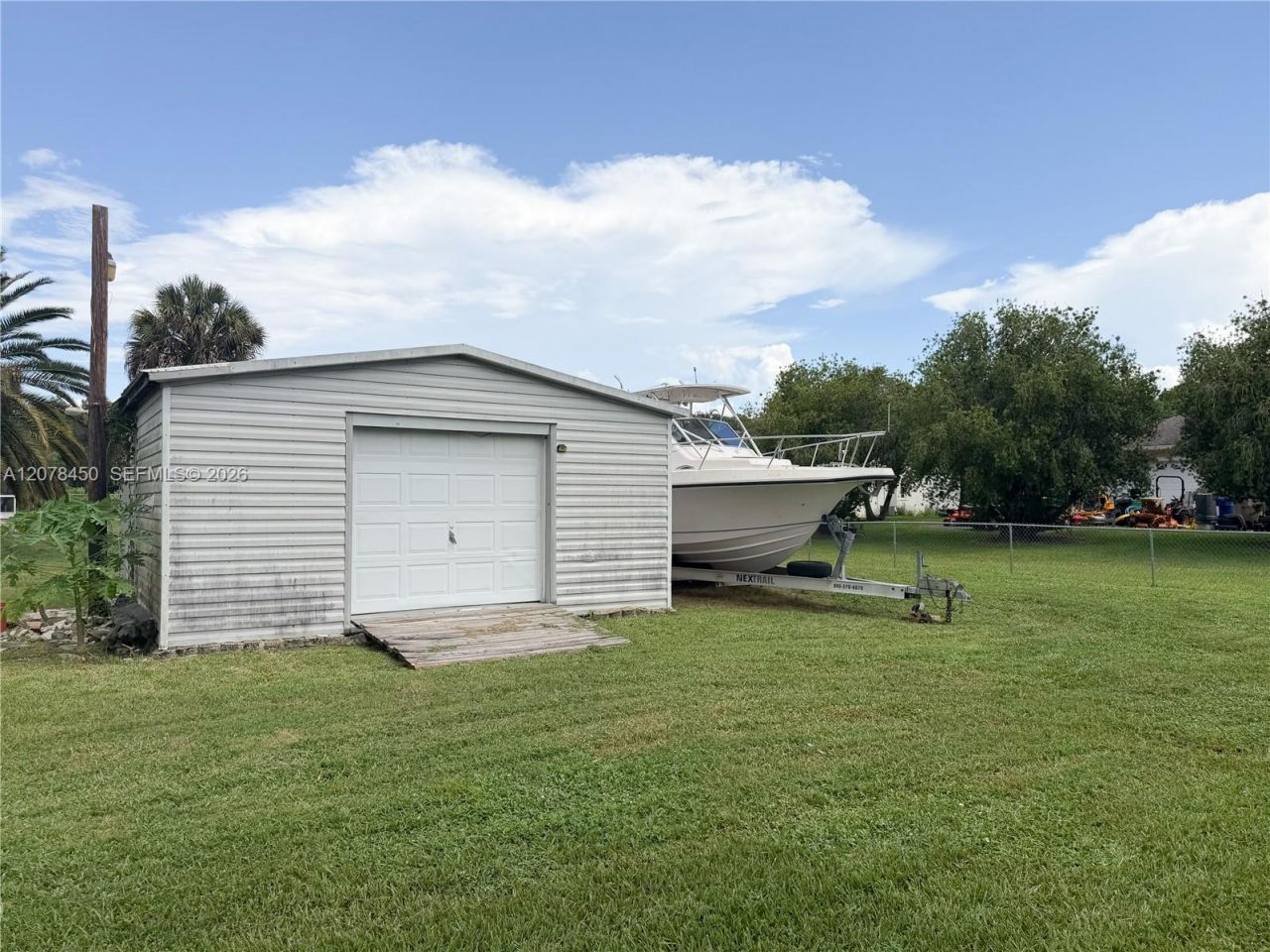 405 Mc Kinley , Lehigh Acres, FL 33972 Photo