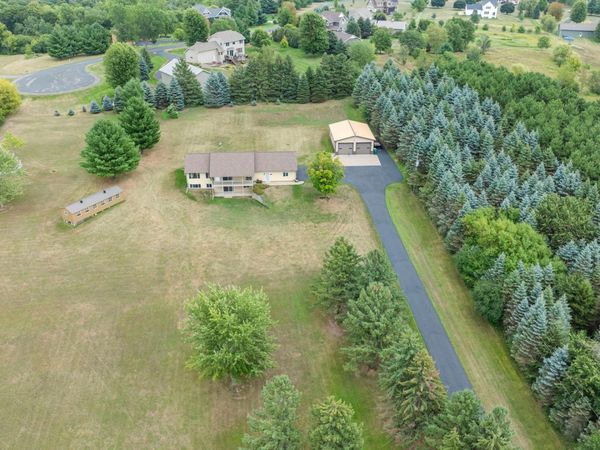 671 Kinney Road , Hudson, WI 54016