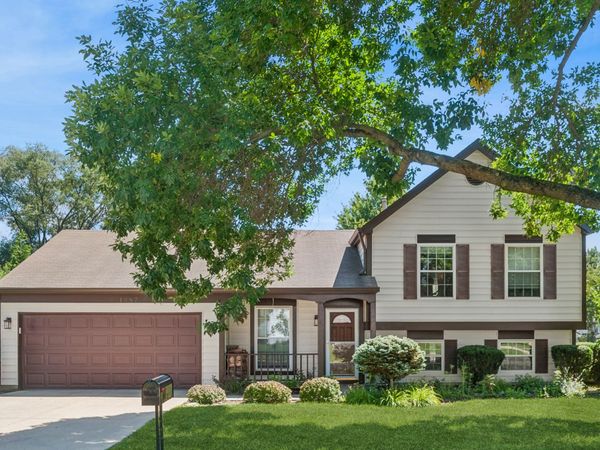 1987 Lawson Boulevard, Gurnee, IL 60031