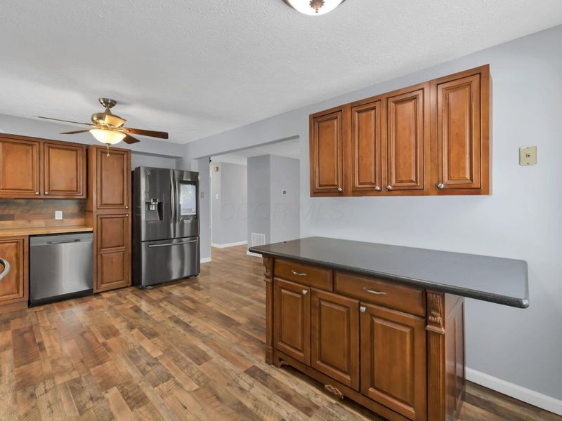 540 Huron Drive W, Heath, OH 43056 Photo 18