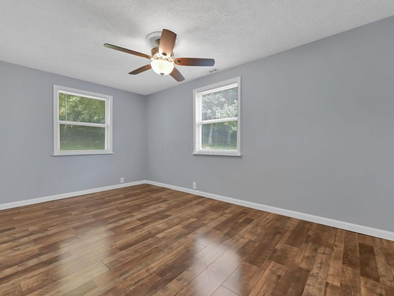 540 Huron Drive W, Heath, OH 43056 Photo 6