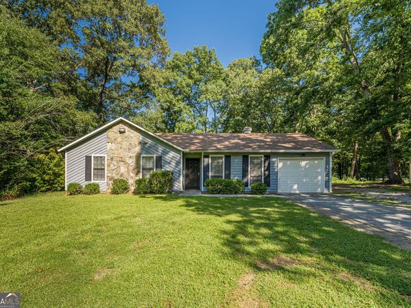 5350 Greenhedge Trail, Stone Mountain, GA 30088