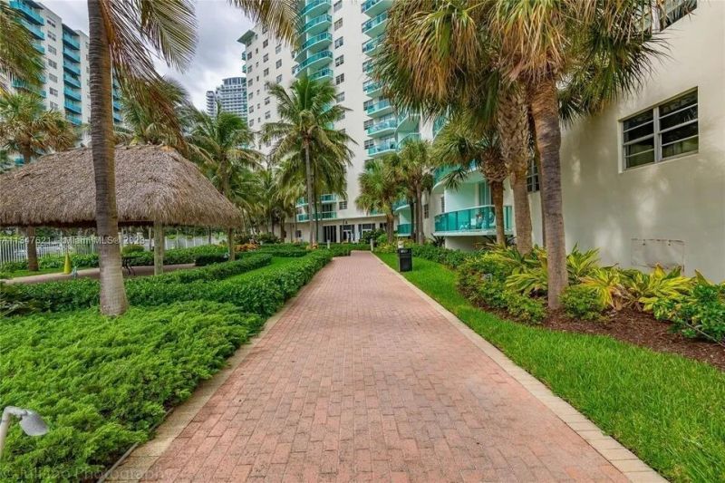 3901 S Ocean Drive, Unit 2H, Hollywood, FL 33019 Photo