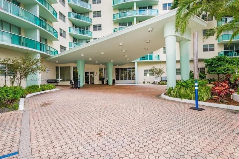 3901 S Ocean Drive, Unit 2H, Hollywood, FL 33019 Photo