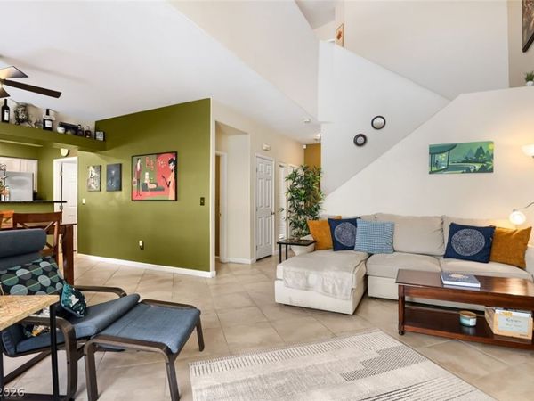 9271 Silver Arrow Court , Las Vegas, NV 89117