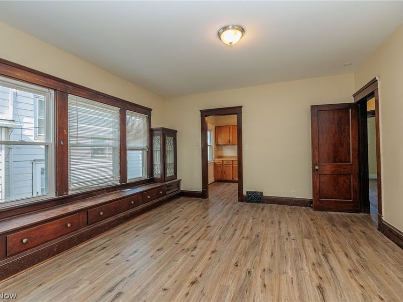 2215 W 101st Street, Cleveland, OH 44102 Photo 10