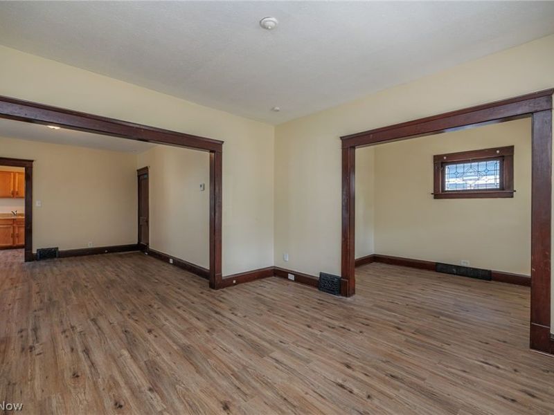 2215 W 101st Street, Cleveland, OH 44102 Photo 3