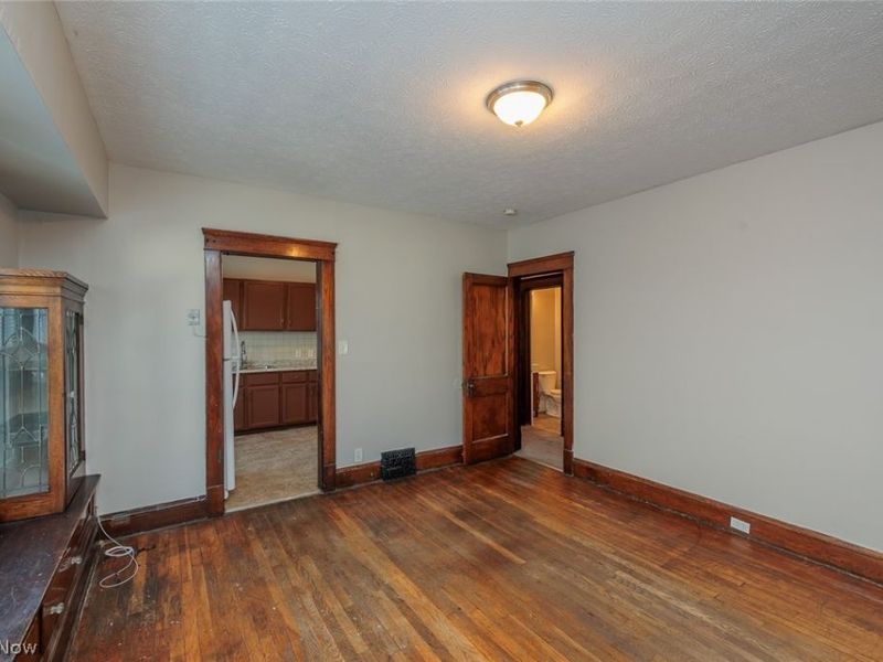 2215 W 101st Street, Cleveland, OH 44102 Photo 30