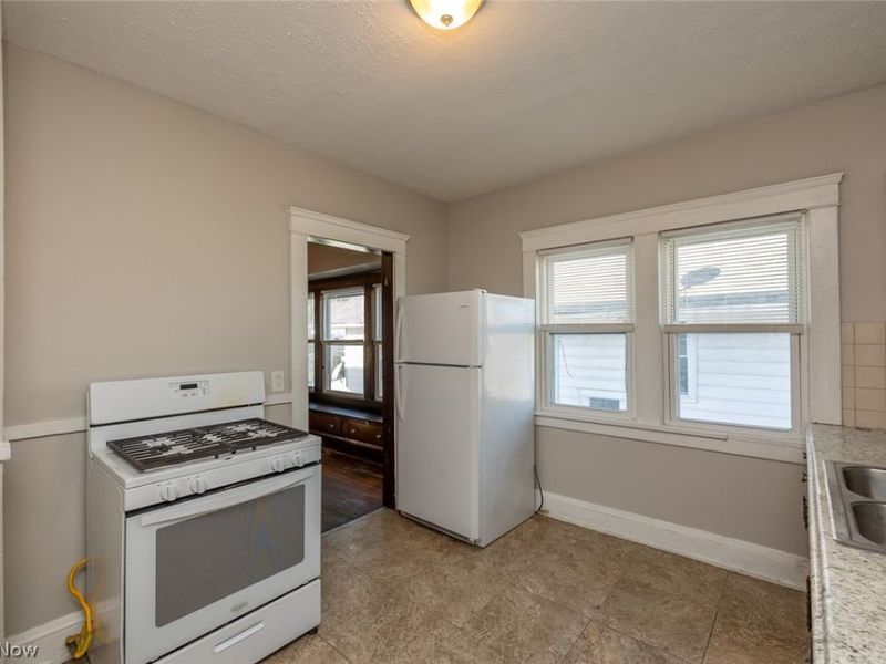 2215 W 101st Street, Cleveland, OH 44102 Photo 32