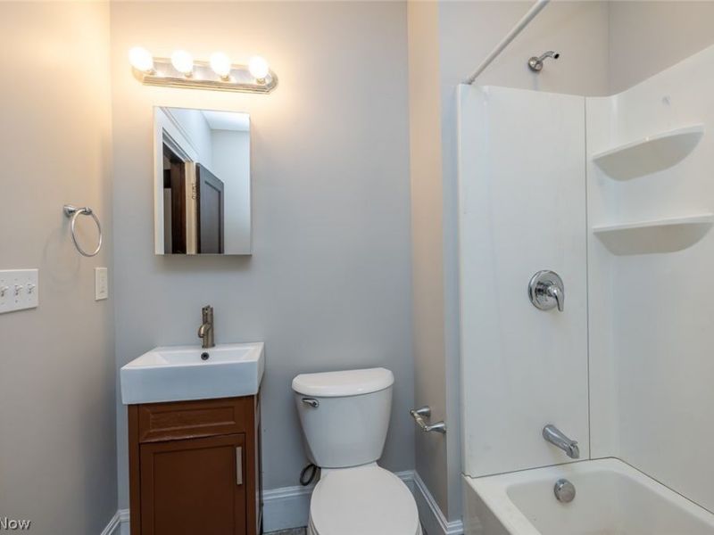 2215 W 101st Street, Cleveland, OH 44102 Photo 36