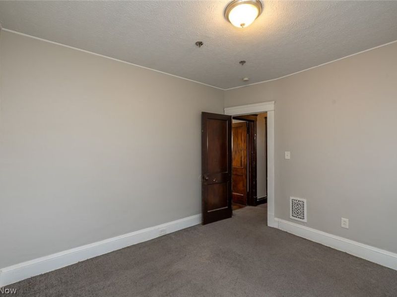 2215 W 101st Street, Cleveland, OH 44102 Photo 38