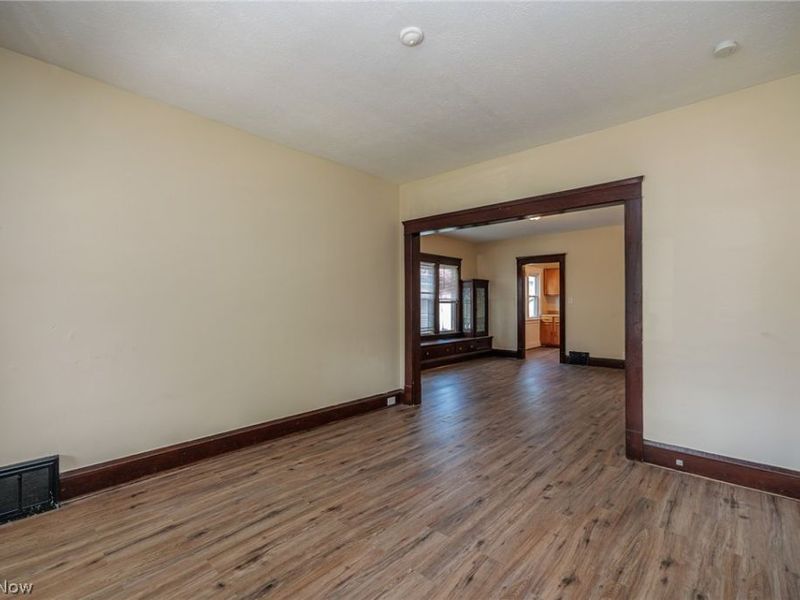 2215 W 101st Street, Cleveland, OH 44102 Photo 4