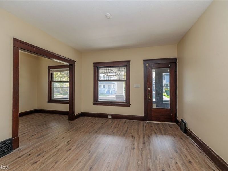 2215 W 101st Street, Cleveland, OH 44102 Photo 8