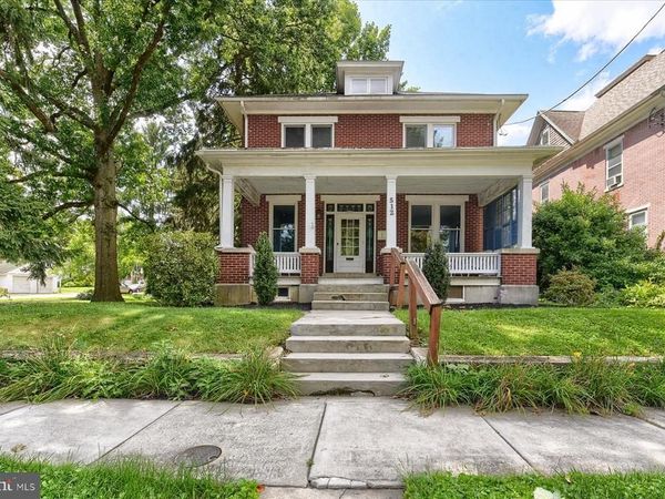 512 S MARKET STREET, MECHANICSBURG, PA 17055
