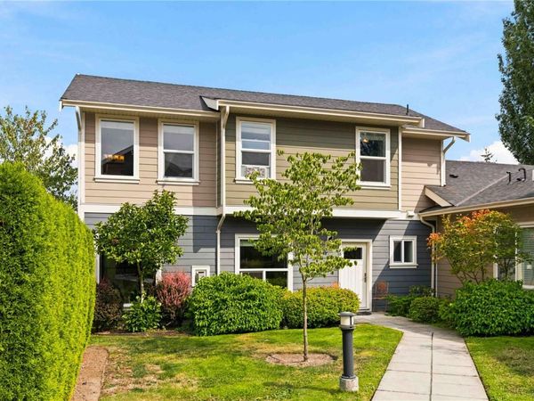1515 Keating Cross Rd, Unit #18, Central Saanich, BC V8M 1W9
