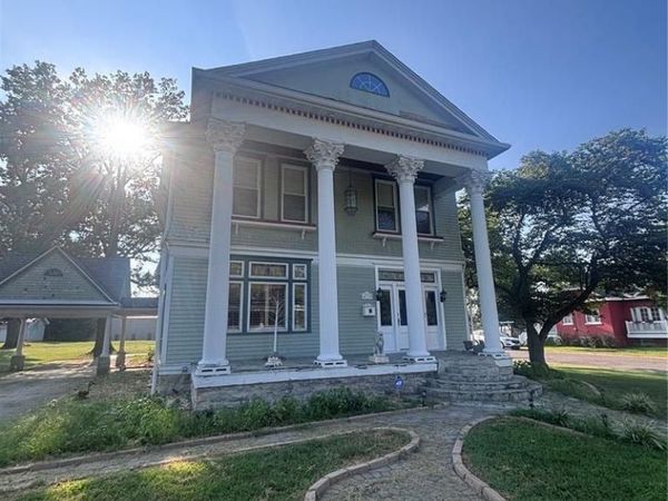 479 N Mill Street, Nashville, IL 62263