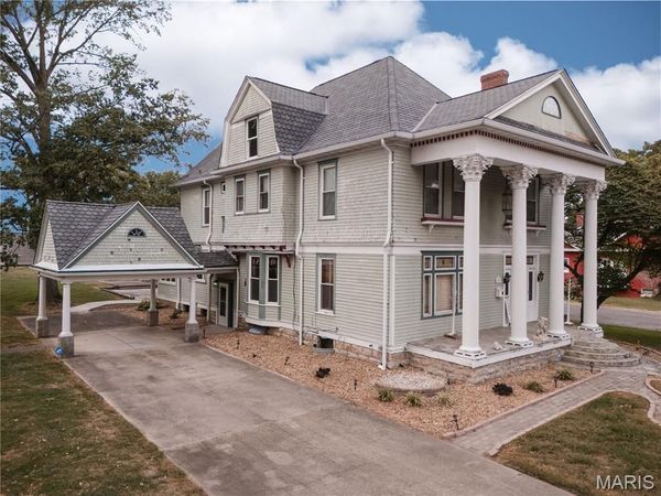 479 N Mill Street, Nashville, IL 62263