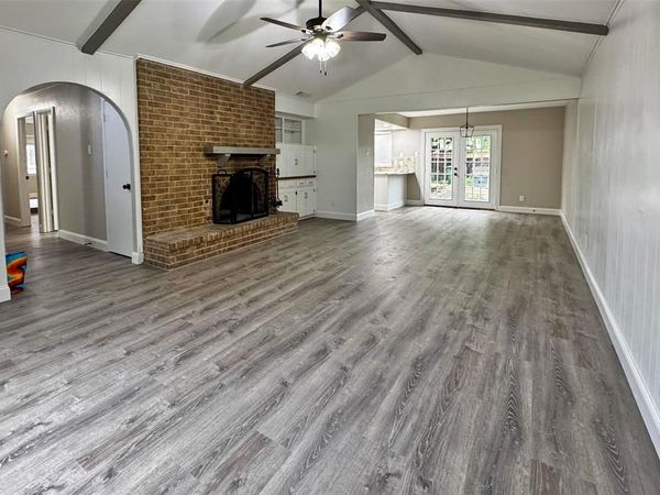 1713 Kingsbridge Drive, Garland, TX 75044