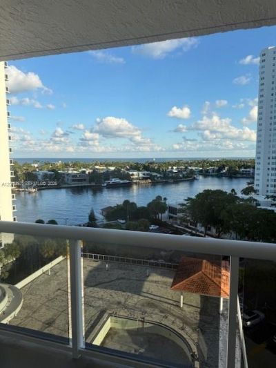 20505 E Country Club Dr, Unit 1036, Aventura, FL 33180 Photo
