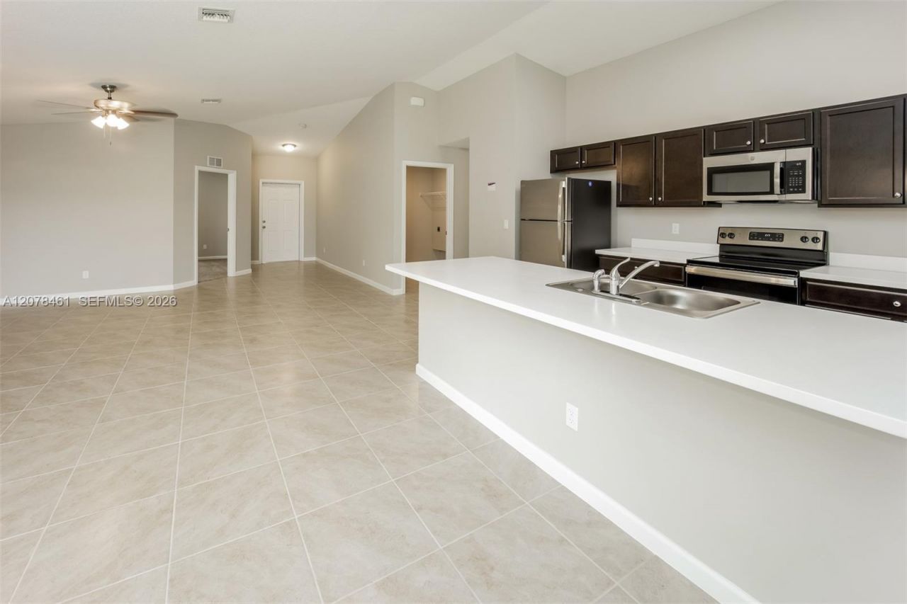 643 SW Sail Ter , Port Saint Lucie, FL 34953 Photo
