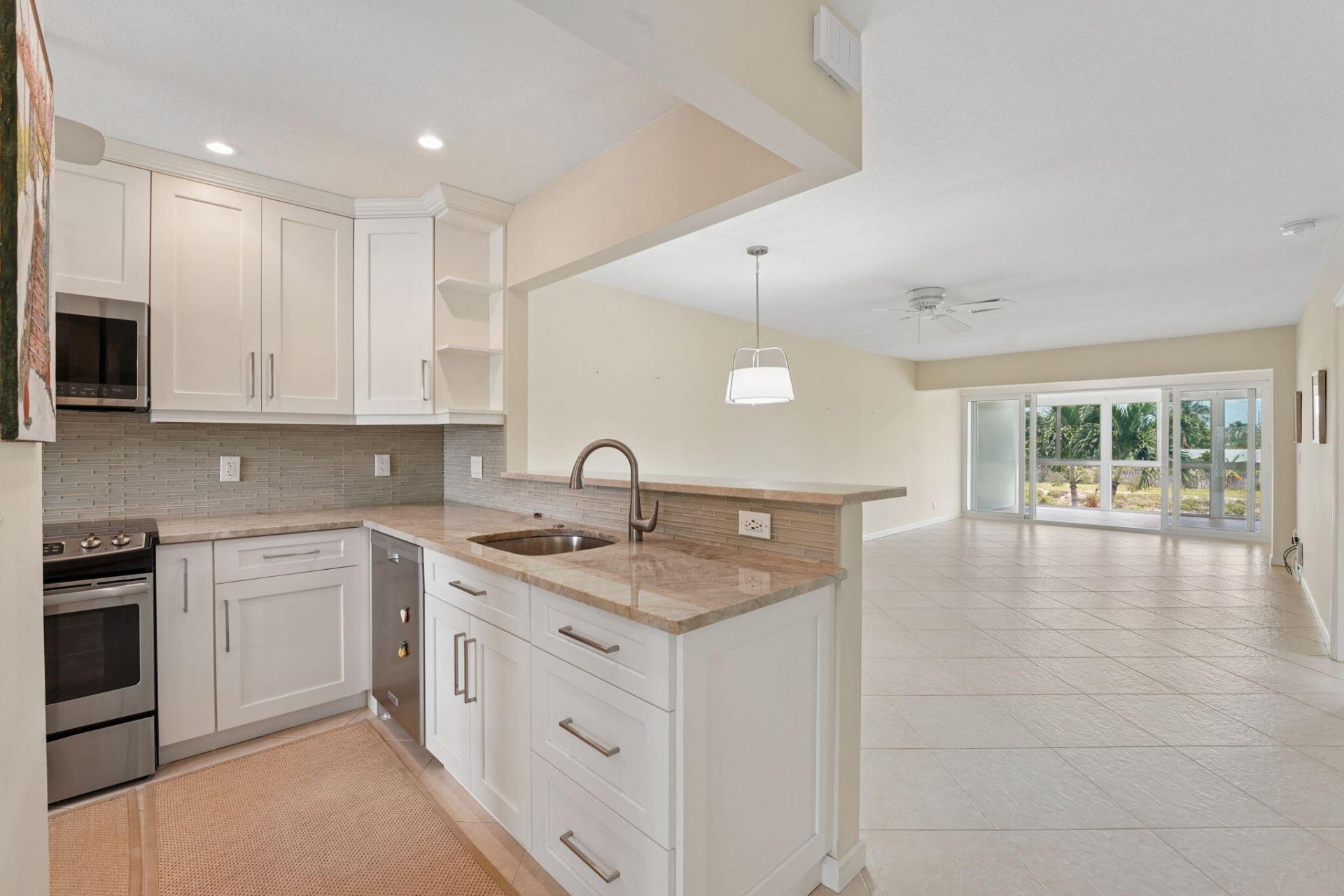 1080 Mahogany Way, Unit 204, Delray Beach, FL 33445 Photo