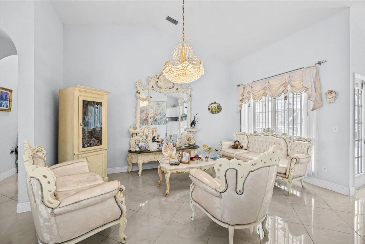 2962 SE Bella Road, Port Saint Lucie, FL 34984 Photo