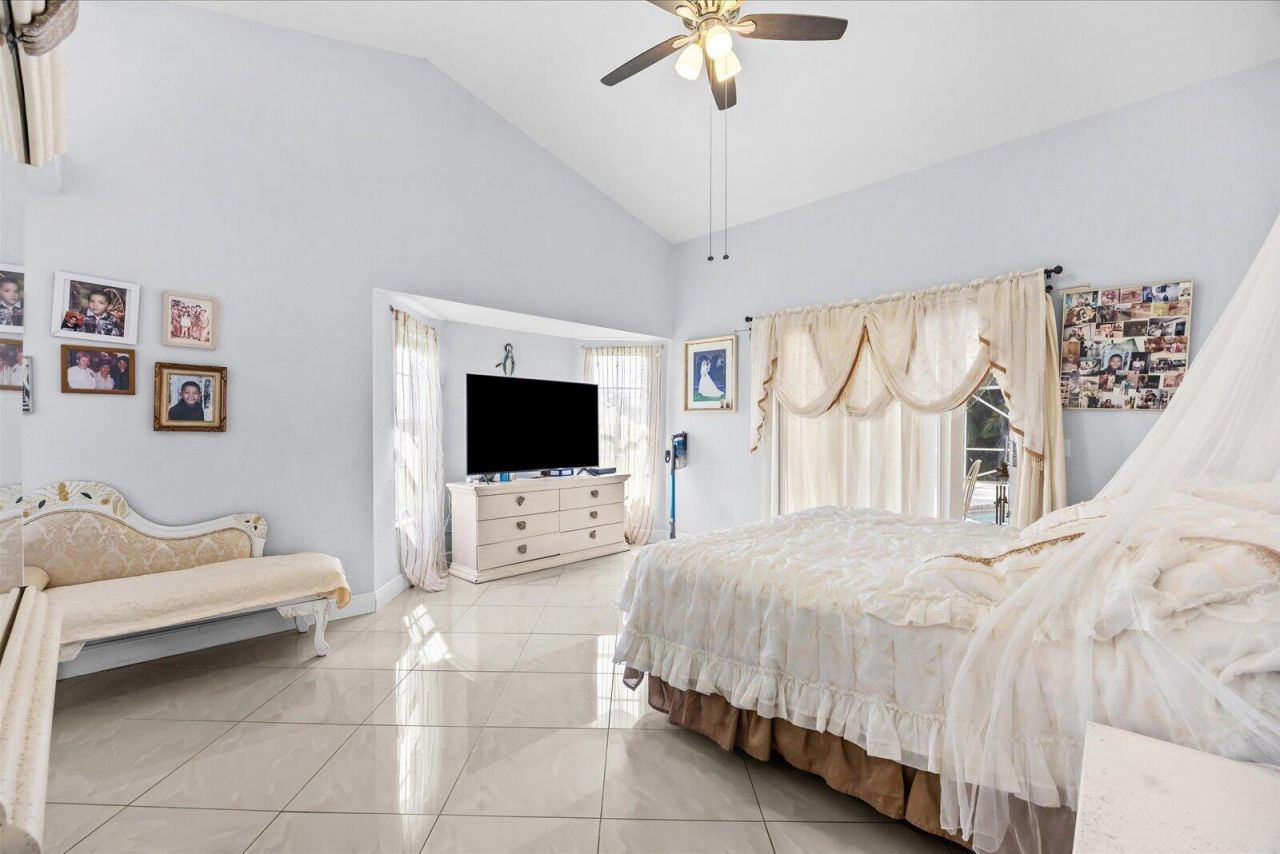 2962 SE Bella Road, Port Saint Lucie, FL 34984 Photo