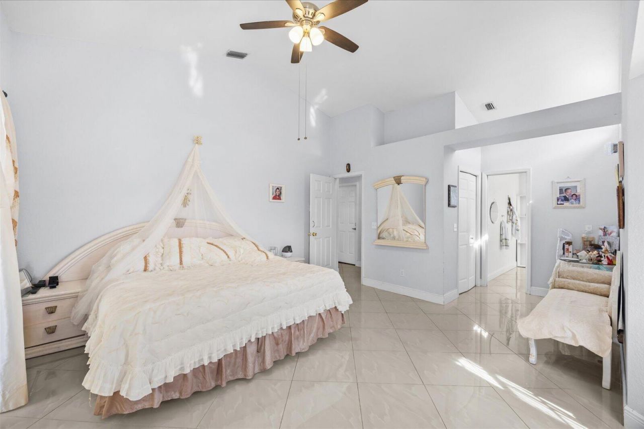 2962 SE Bella Road, Port Saint Lucie, FL 34984 Photo