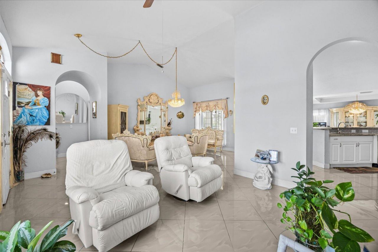 2962 SE Bella Road, Port Saint Lucie, FL 34984 Photo