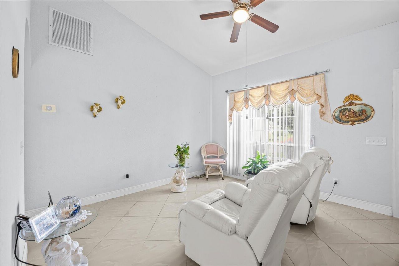 2962 SE Bella Road, Port Saint Lucie, FL 34984 Photo