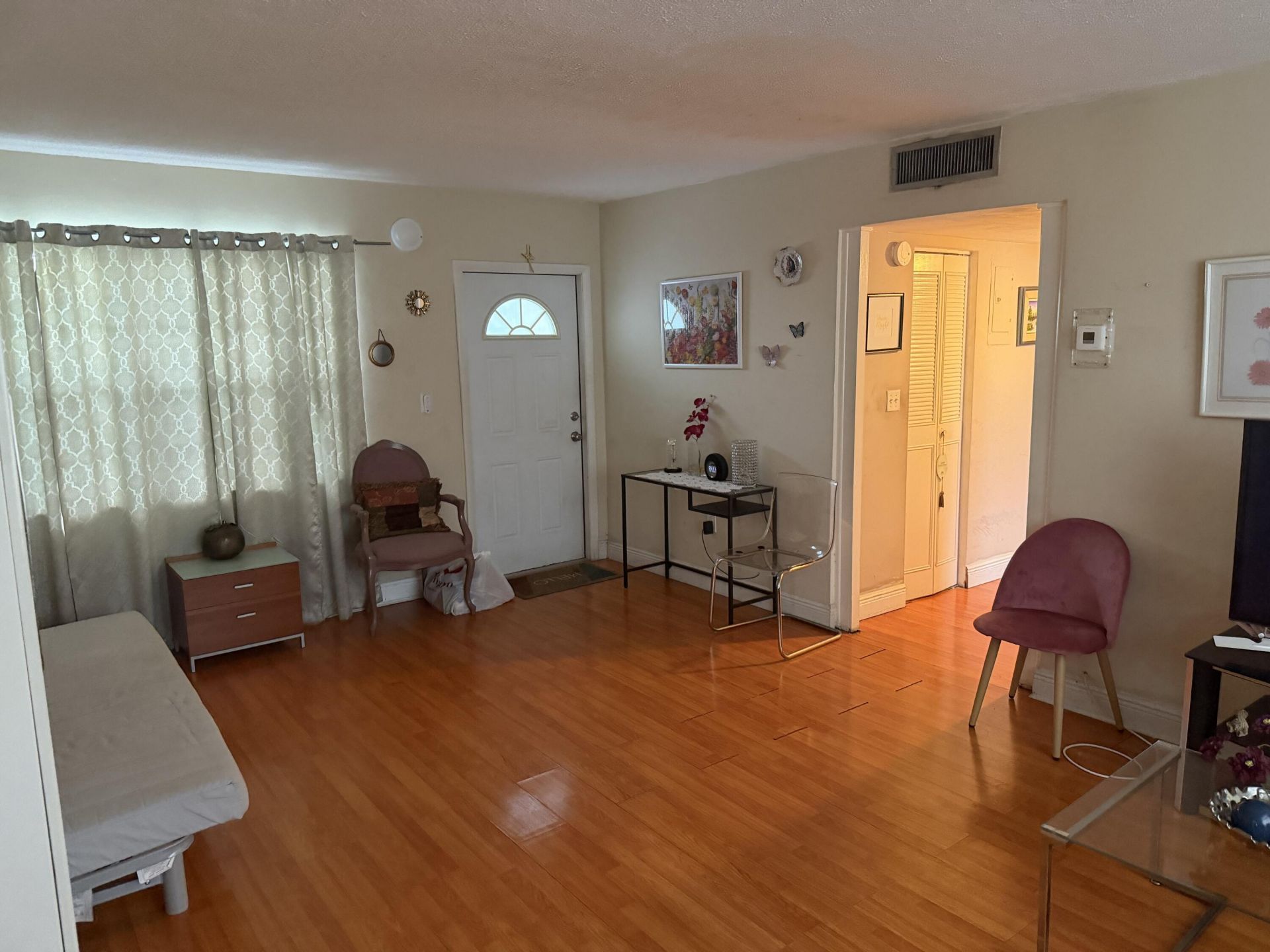 714 NE 10th Street, Unit 205, Hallandale Beach, FL 33009 Photo