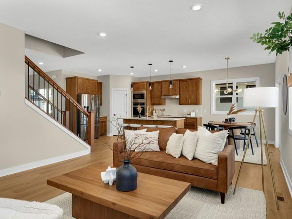 2164 Eustis , Roseville, MN 55113