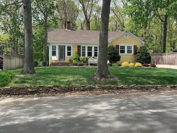 1240 West Road , Cutchogue, NY 11935