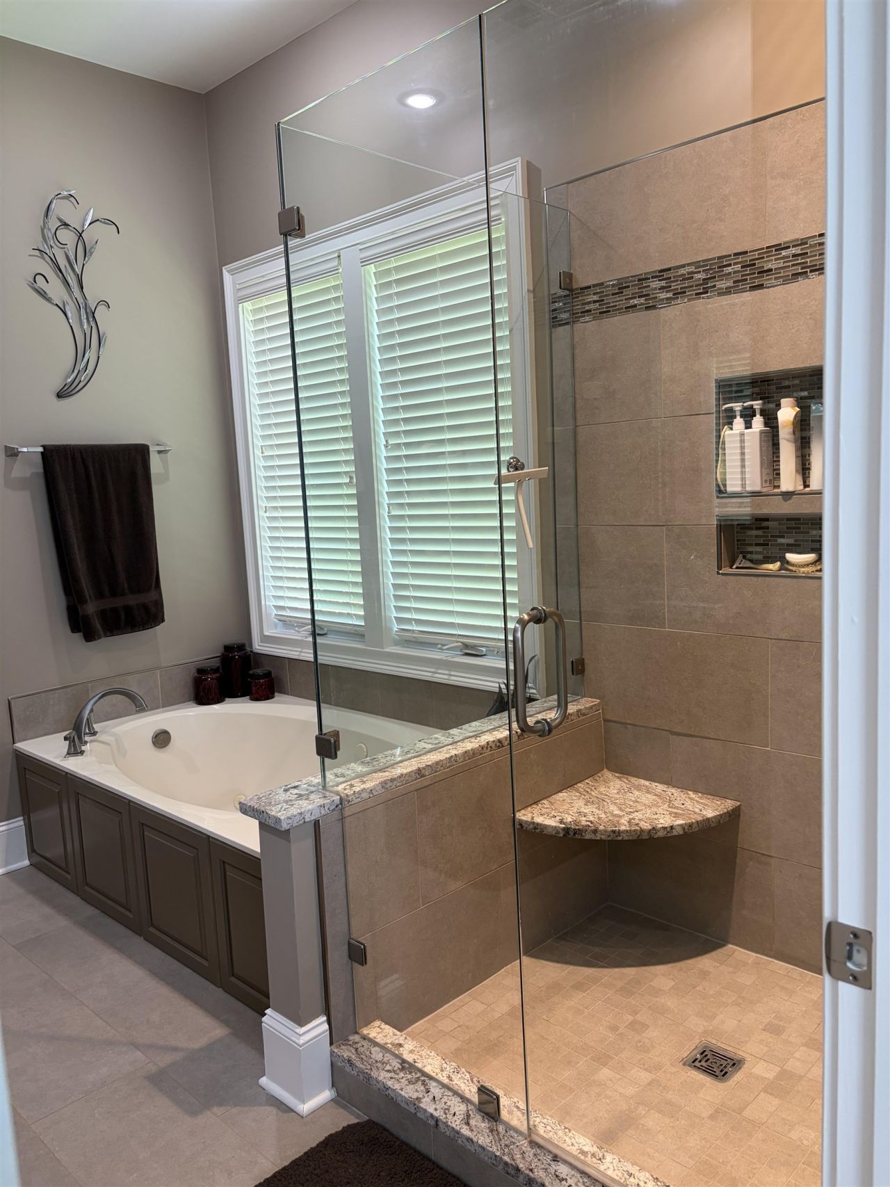 107 Cottage Ct. Photo 34
