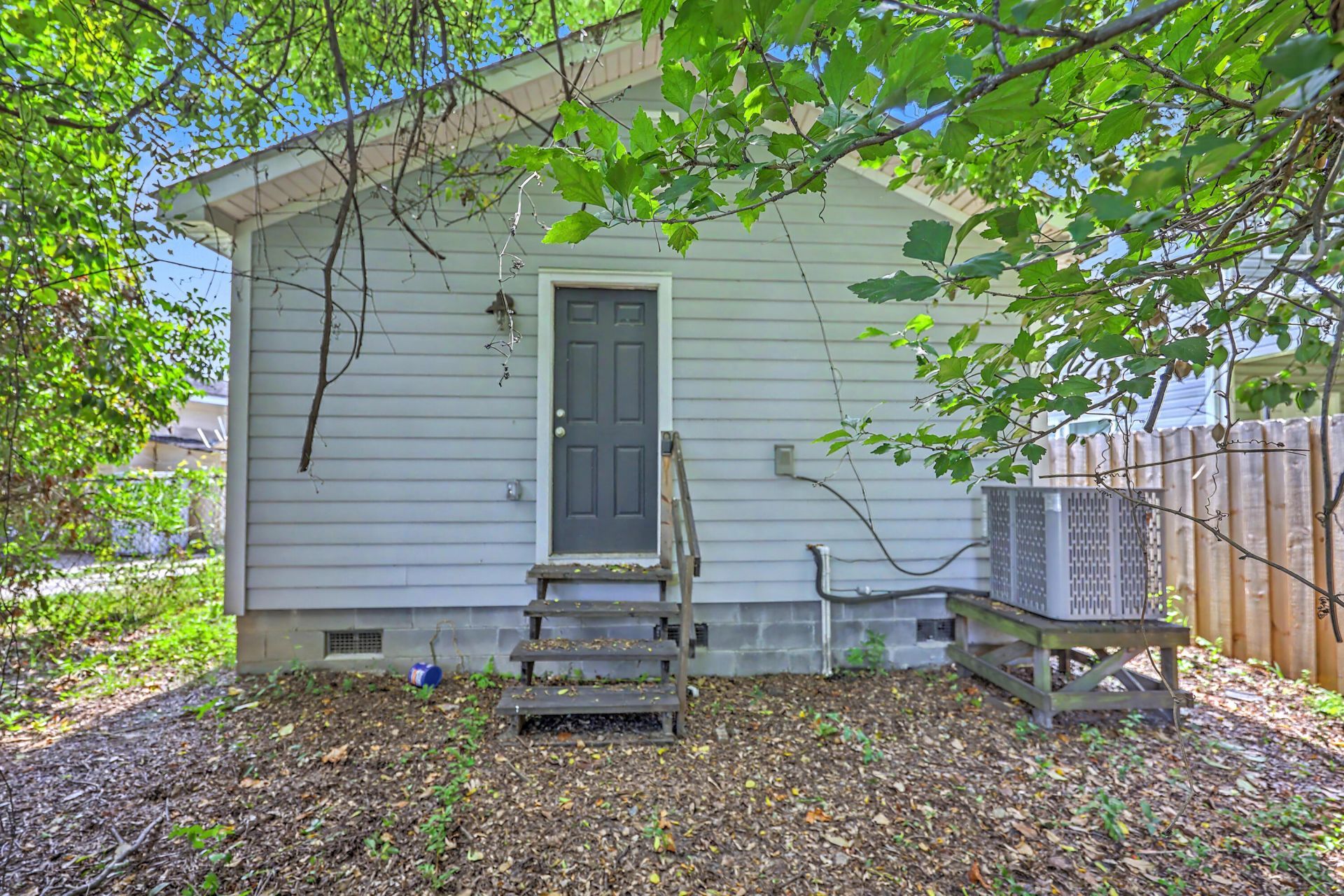 1976 Hugo Avenue Photo 26