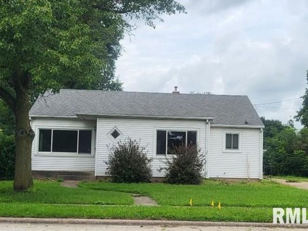 250 N MAIN Street, Roseville, IL 61478