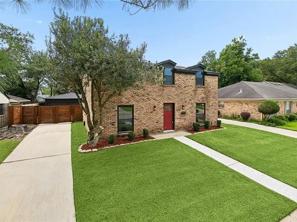 5744 OXFORD Place, New Orleans, LA 70131