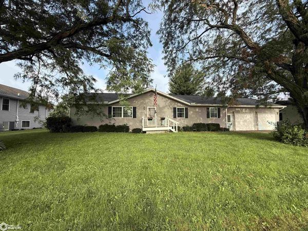 404 East Street, Middletown, IA 52638
