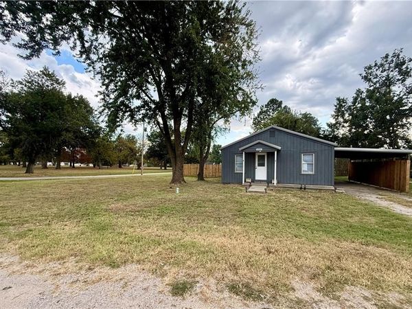 1021 E PARK Avenue, Rich Hill, MO 64779