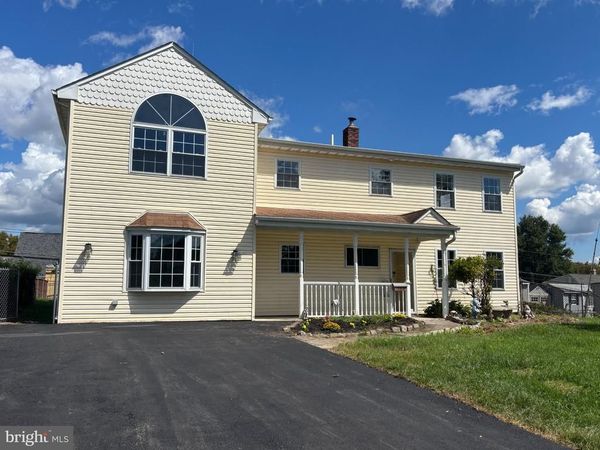 103 HOLLY DRIVE, LEVITTOWN, PA 19055
